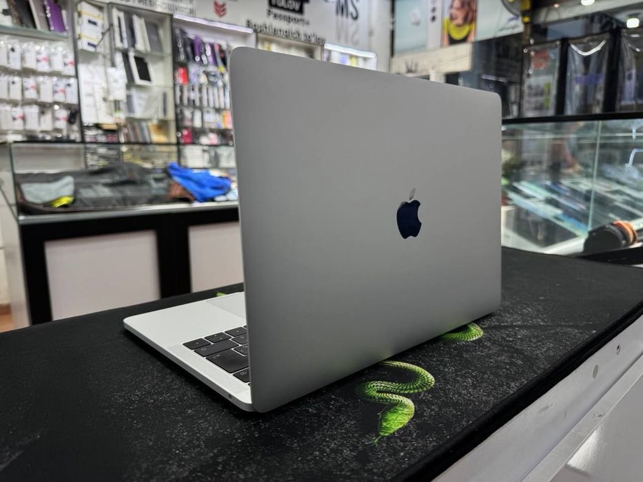 MacBook Pro …. 2017