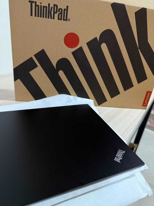 Ноутбук Lenovo ThinkPad E490