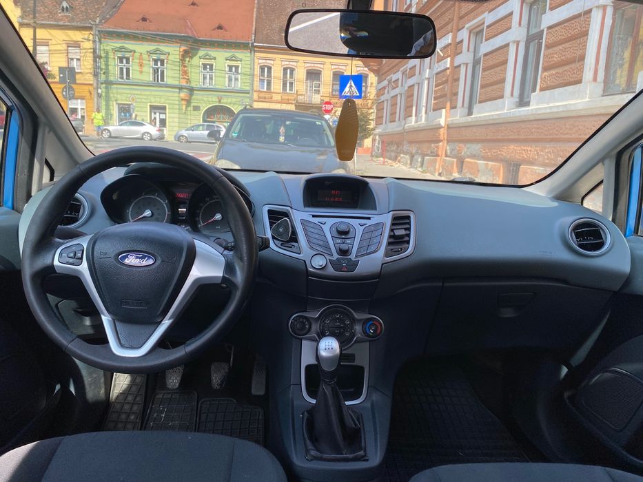 Ford fiesta 1.4 benzină 2011