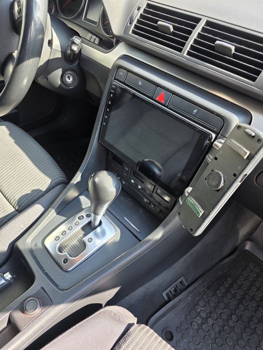 Vând audi a4 b7 2.0 diesel,automat,an  2006