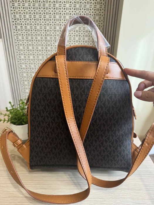 Дамска раница на Michael Kors