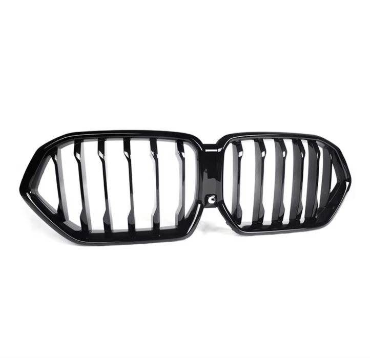 Решетка радиатора глянцевая X6 G06