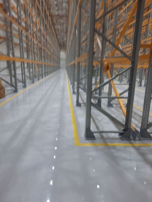 Епоксидний наливной краски для поверхности бетона