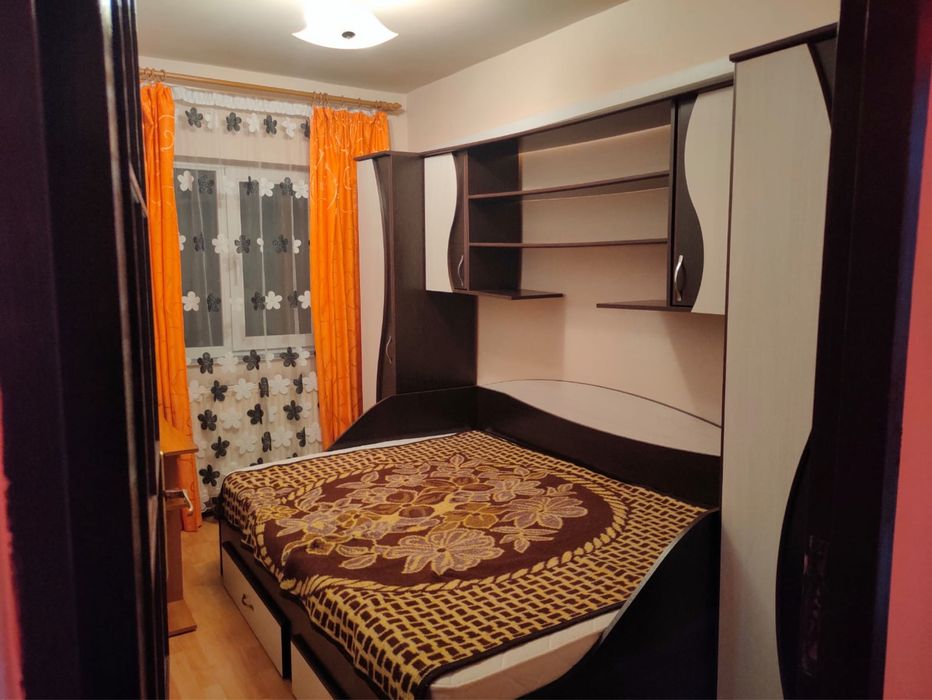 Apartament 3 cam Piata mica