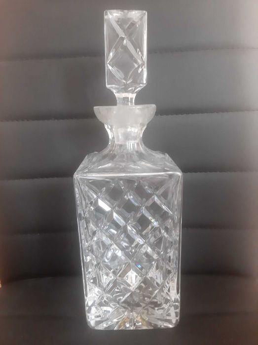 Кристална гарафа за алкохол 750 мл.