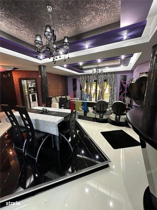 Vila MODERNA, P+1+M, constructie 2011, teren 1145 mp Cazasu