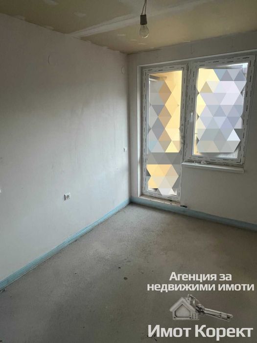 Продава се Тристаен апартамент в Асеновград - 80 кв.м за 1188 €/кв.м - Снимка #1