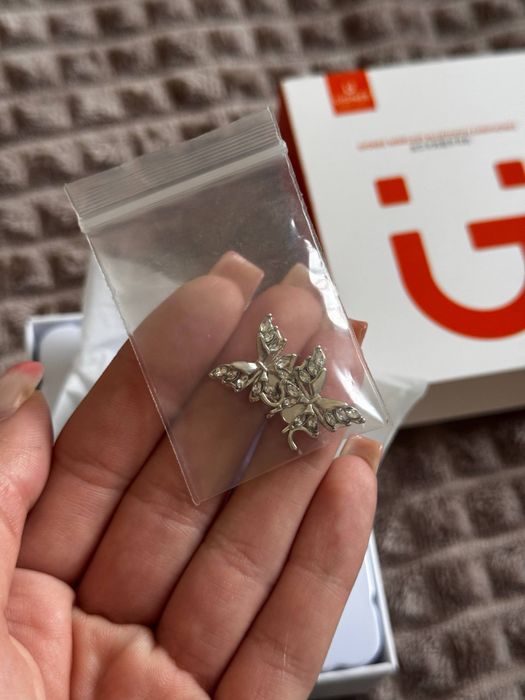 Продам блютуз наушники. Новые