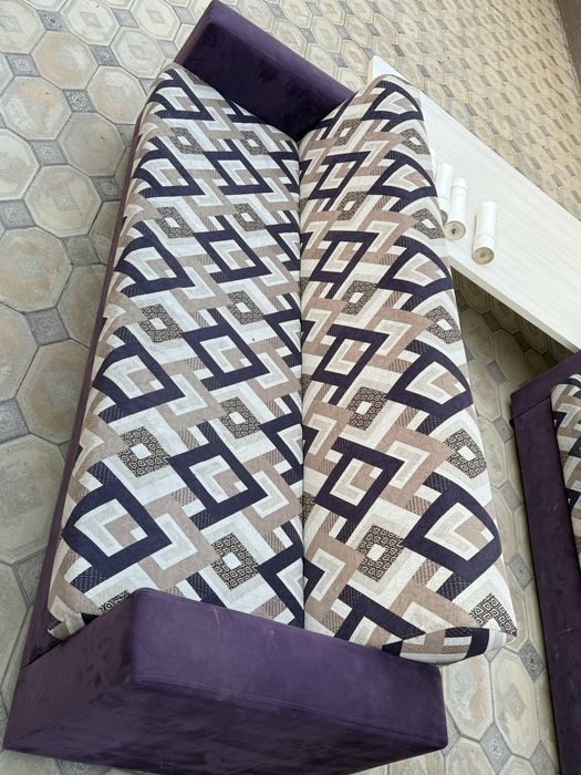 Стол крават новый