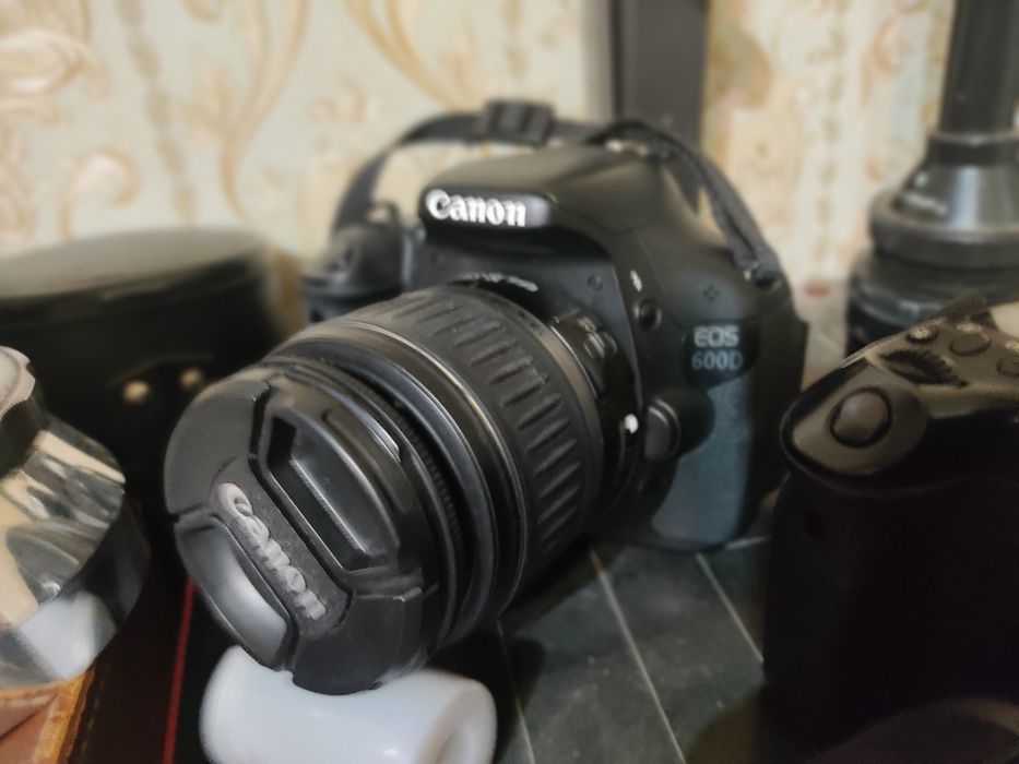 Canon 60 d.с обьективом