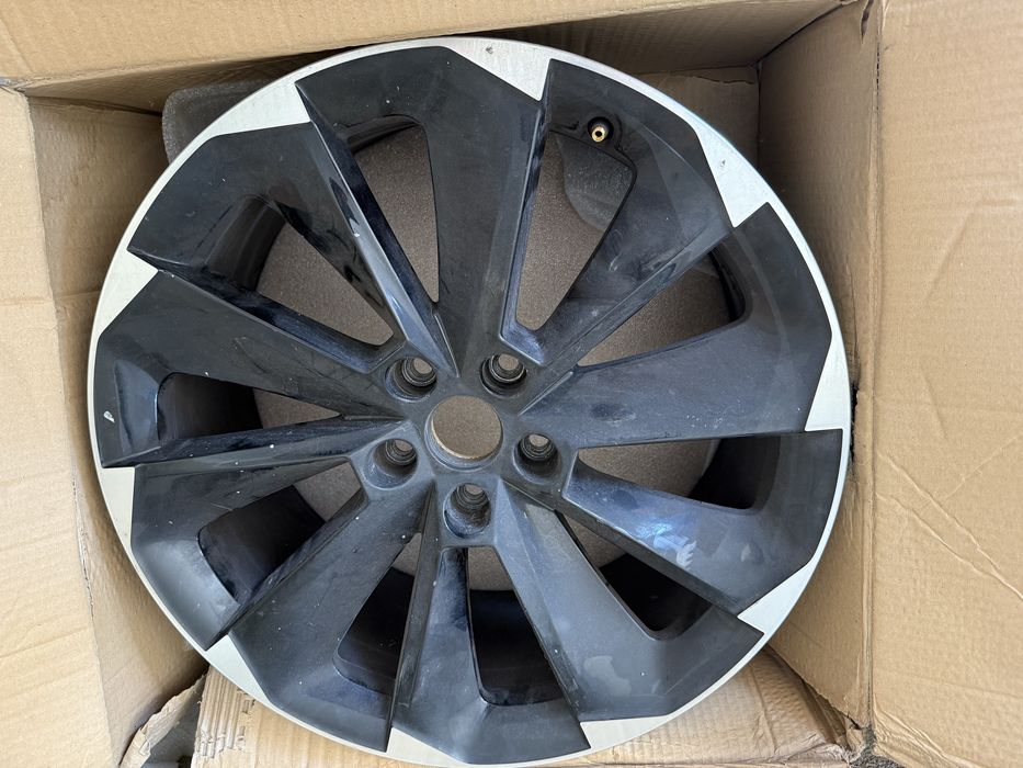 Jante Skoda Superb 3 3V0601025T