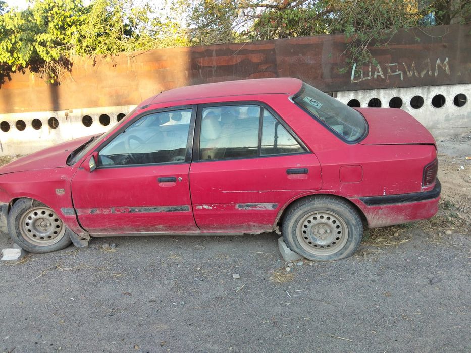 Продам мазду по запчастям