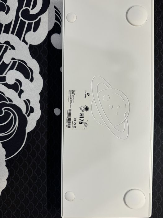 Продам клавиатуру leobog hi75