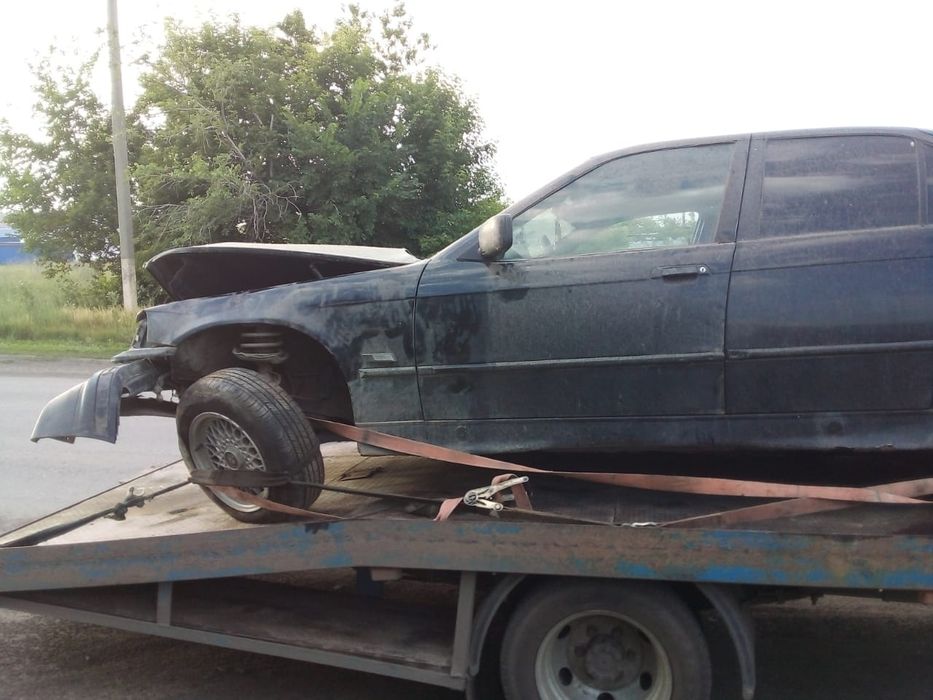 BMW-325, кузов е36, механика, 2.5