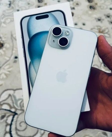 Продам iphone 15 на 256 gb
