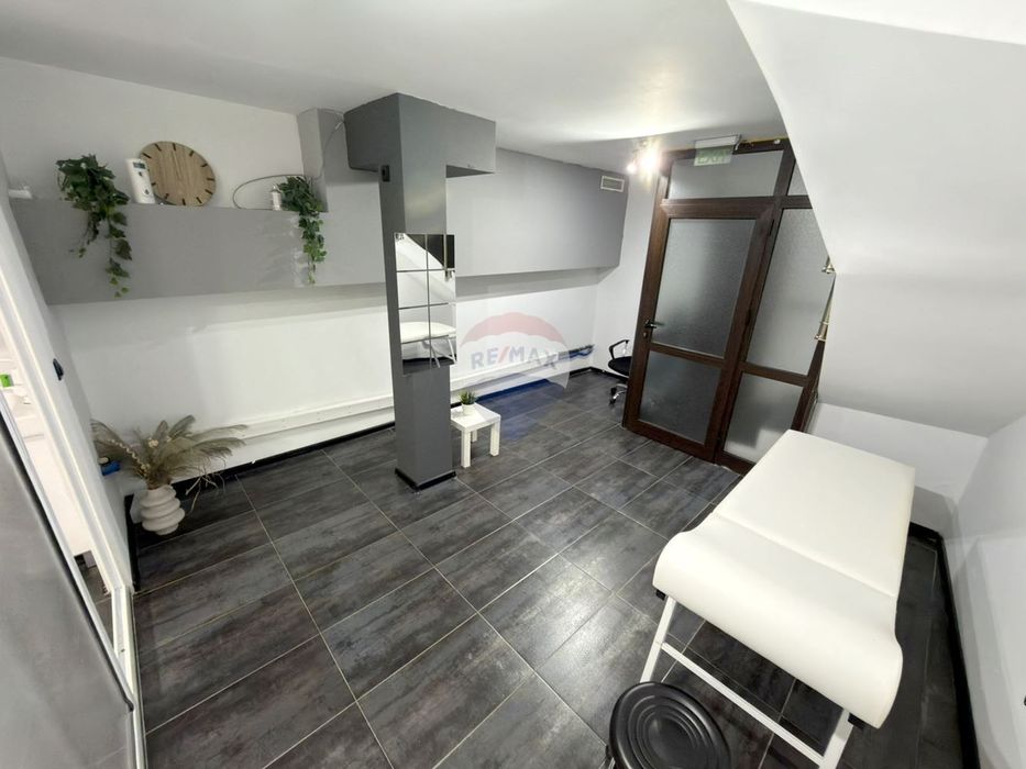 Продава се Заведение в Варна, Левски - 81 кв.м за 856 €/кв.м - Снимка #9