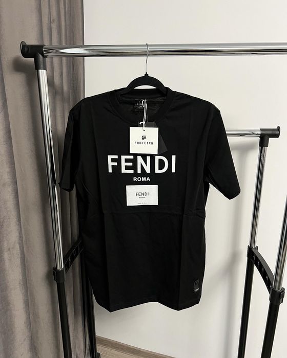 Tricou FENDI super calitate