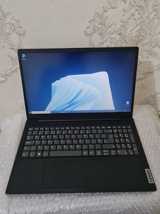 Ноутбук Lenovo ideapad