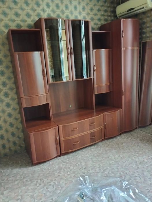 Стенка в гостиную