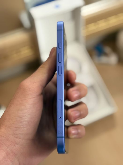 iPhone 16 128 GB Blue impecabil