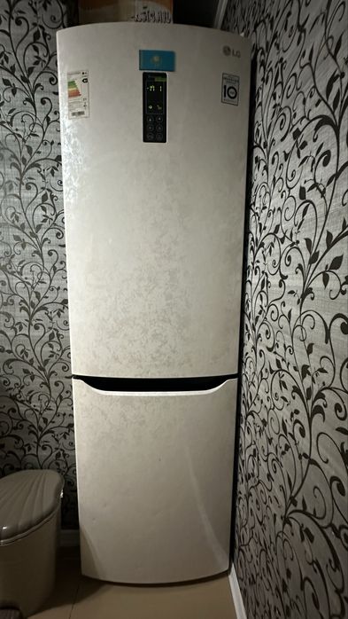 Срочно продам холодильник