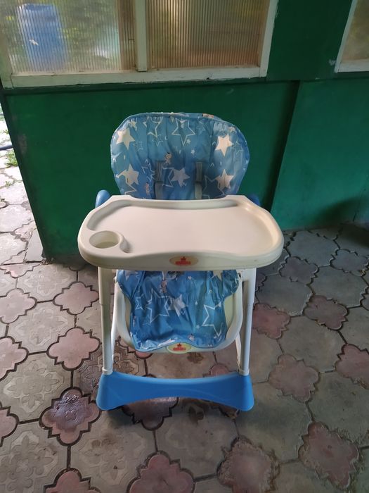 Детский стульчик для кормления