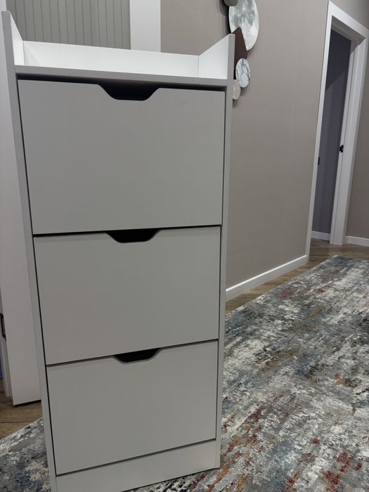 Обувница в отличном состоянии