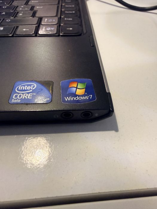Vând leptop Dell Vostro V13