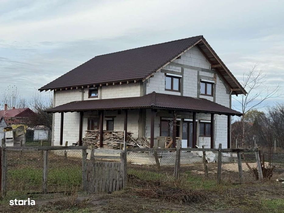 Casă la roșu la 7 minute de Vlaicu, Arad