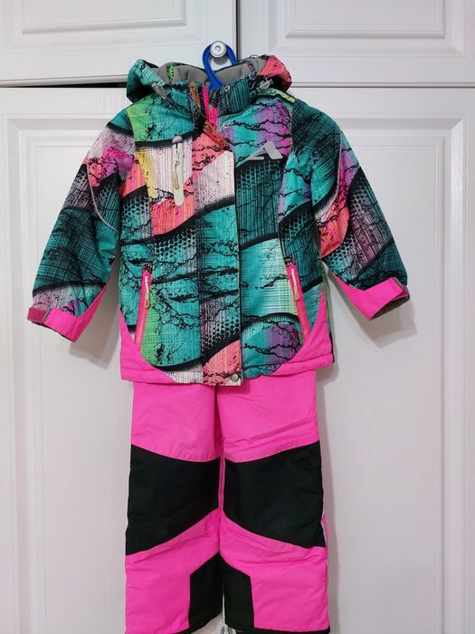 Продаю детский зимний комбинизон