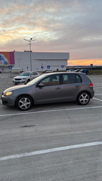 Vând Golf 6 2010.