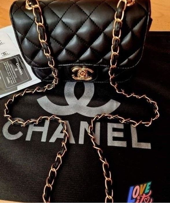 Geanta Chanel mini ,l9go metalic auriu, saculet, etichetă incluse