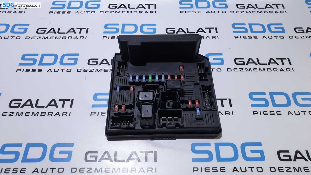 Panou Tablou Relee Sigurante Nissan Qashqai 2007 - 2014 Cod 522792F02