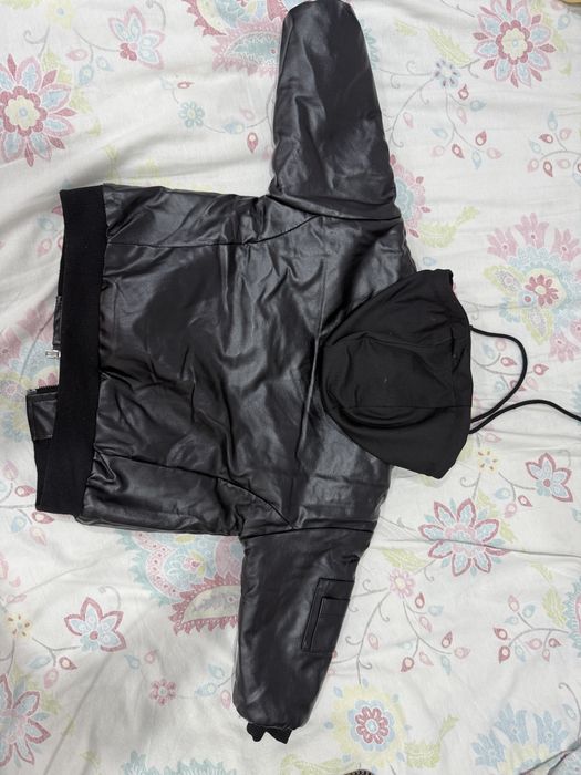 Кожанная куртка для мальчиков