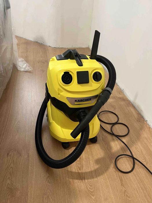 Пылесос Karcher WD 4 P V-20/5/22