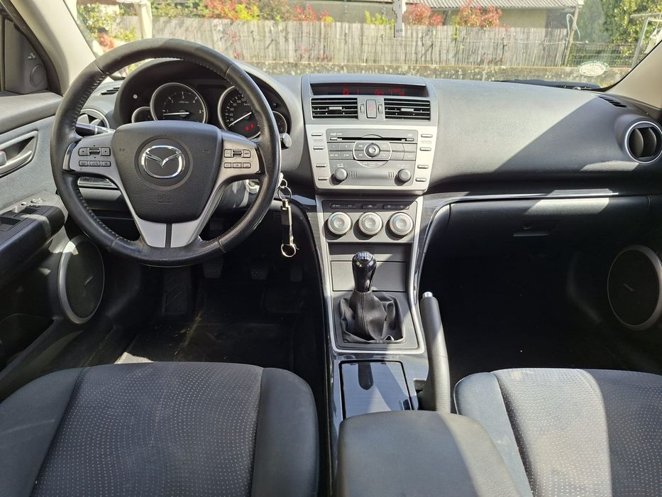 Продавам Mazda 6