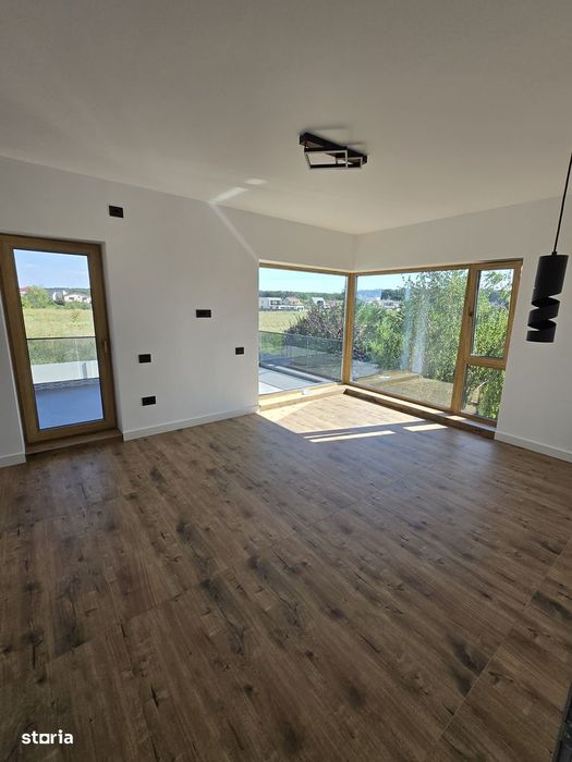 Vila individuala P+1 /5Camere/Corbeanca/Petresti