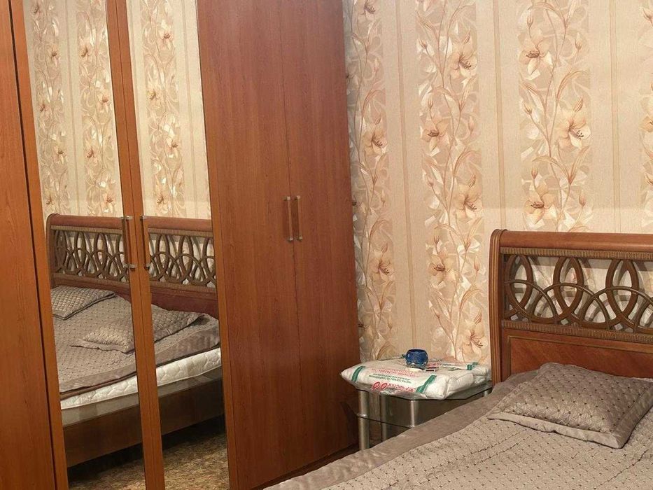 Жилой дом с ангаром