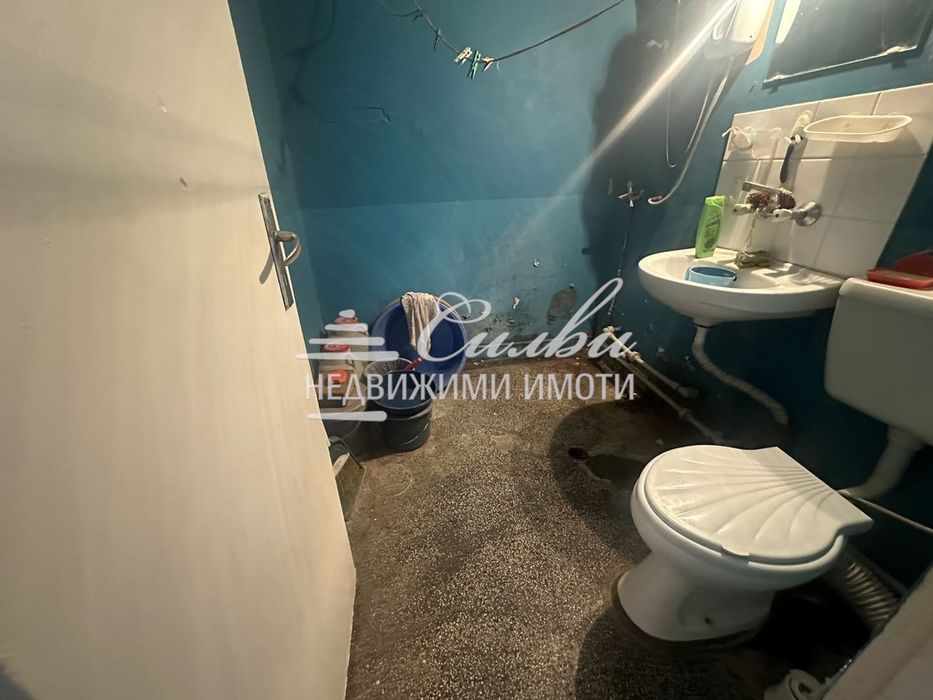 Продава се Едностаен апартамент в Шумен, Боян Българанов 1 - 45 кв.м за 941 €/кв.м - Снимка #3