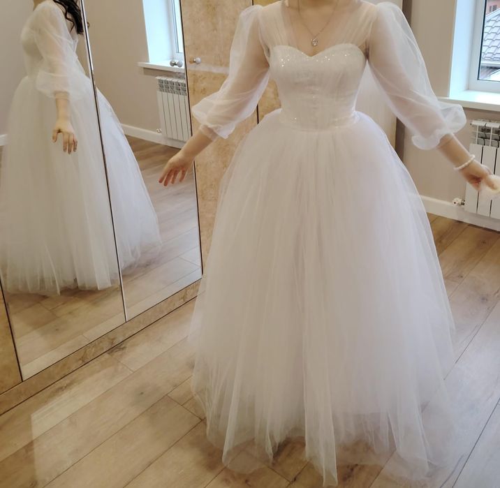 Платье белое, для бала (бальное)