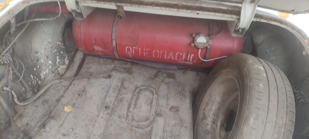 Gaz 21 sotiladi продаётся газ 21