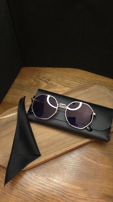 Модерни слънчеви очила