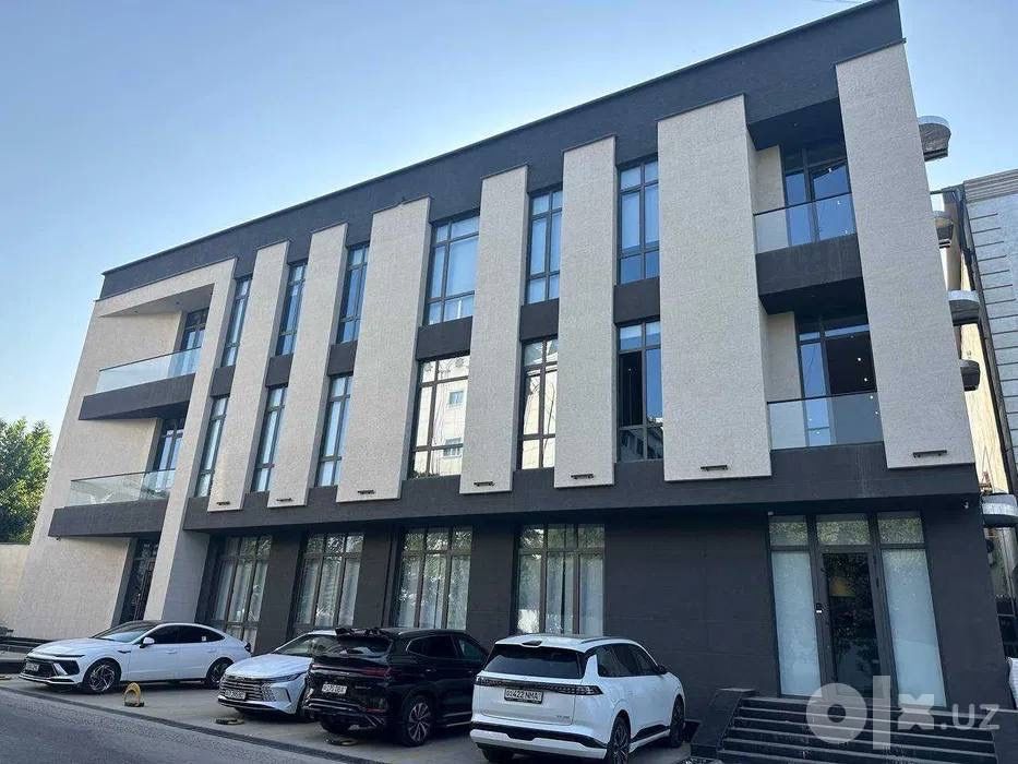 Продается помещение Ор-р: Бадамзар 210м2