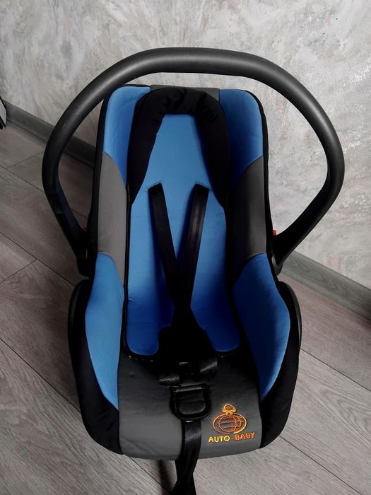 Автолюлька автокресло
