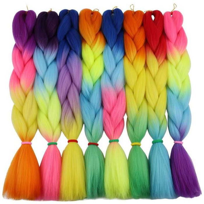 Промени визията си с канекалони и туистери на половин цена