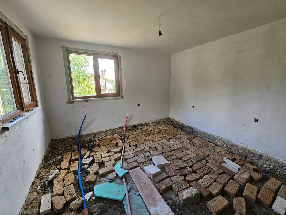 Продава се Къща в с. Беляковец, Област Велико Търново - 130 кв.м за 1224 €/кв.м - Снимка #11