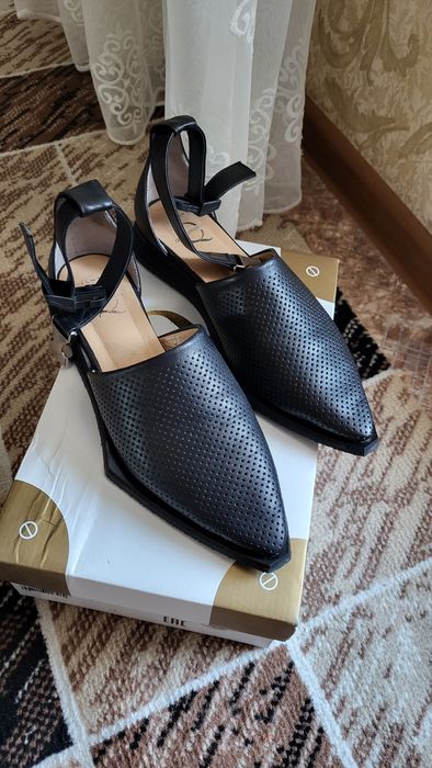 Женская обувь кожаная