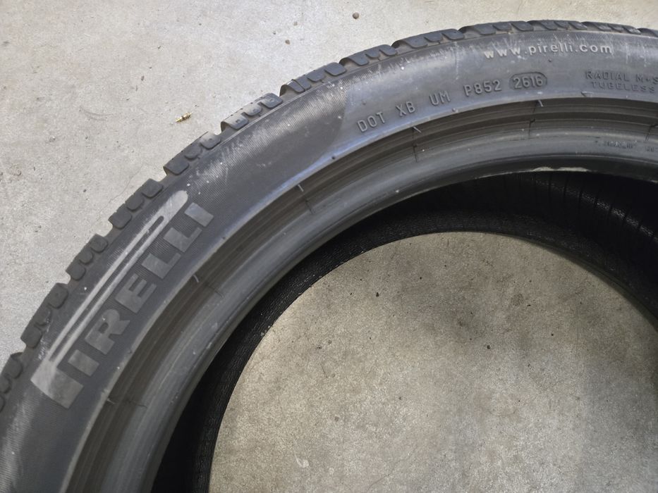 2buc Anvelope iarna 215 45 18 Pirelli