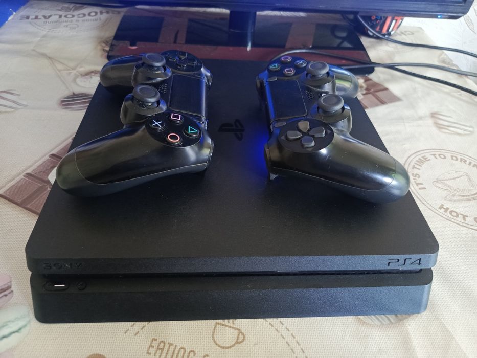 Ps4 slim 1TB с играми+гарантия