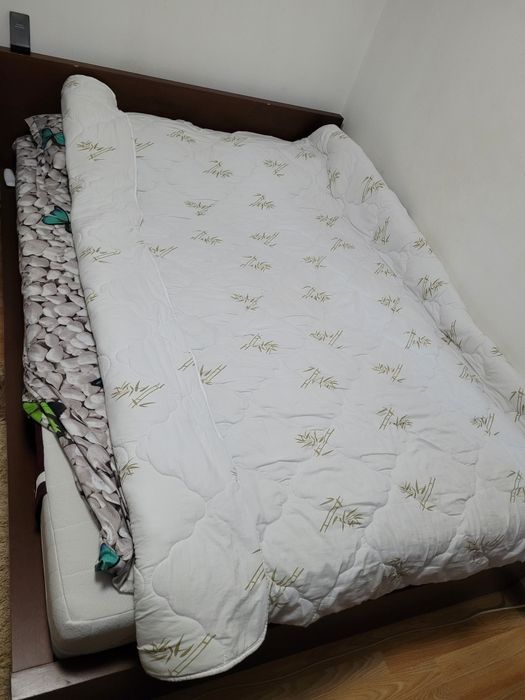 Vând mobilă tineret completă